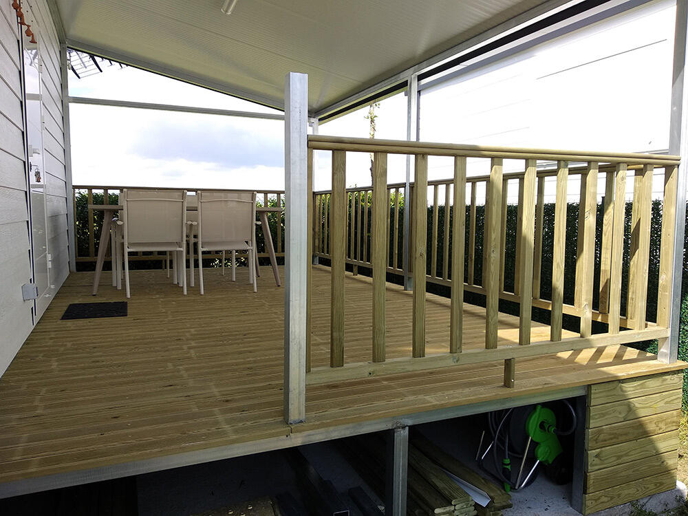 construccion-porches-a-medida-mobilhomes-gormai-madera-detalle